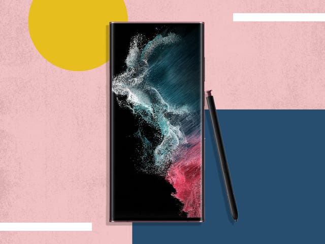 <p>The handset is priced from £769 </p>